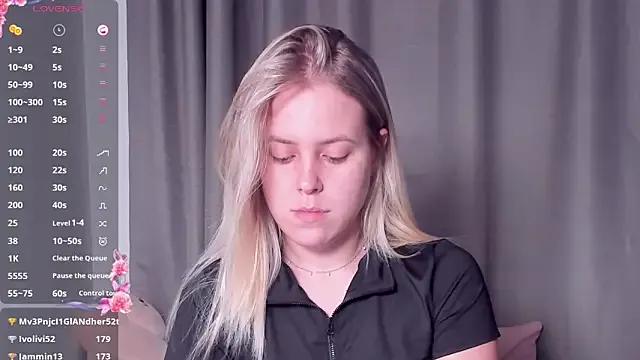 AngelAnty on StripChat