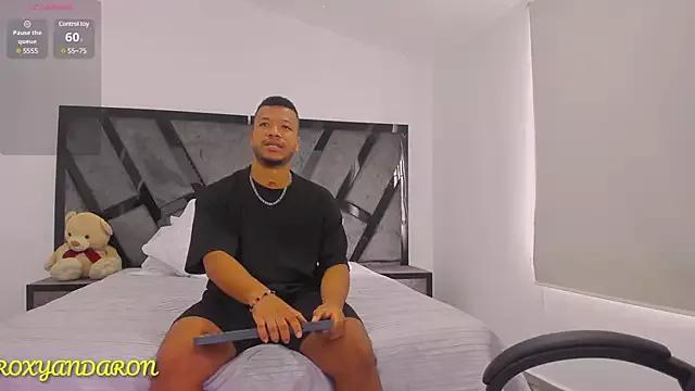 AnnieAndStefan on StripChat