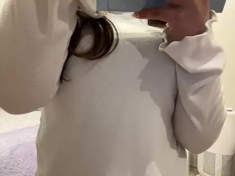 Atashi_Hcup on StripChat