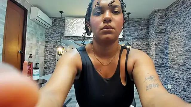 BellyBigBoobs on StripChat