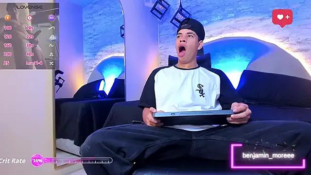 Benjamin_More on StripChat