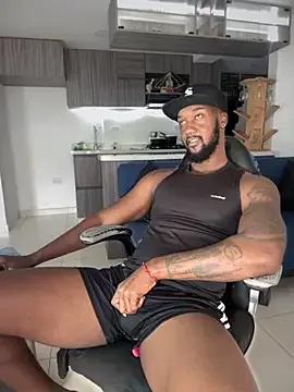 blackdrey18 on StripChat