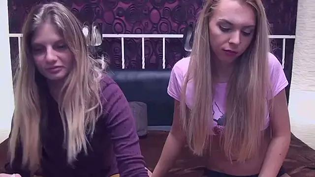 BlondeWitches on StripChat