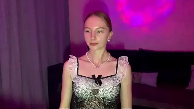 BrightAnnie on StripChat