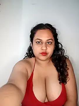 bumblebeegirl on StripChat