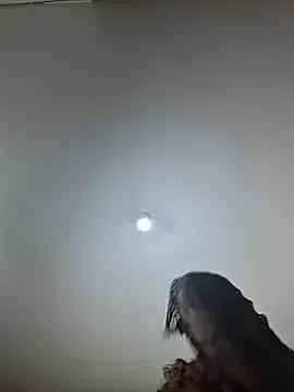 bustytemptress1 on StripChat