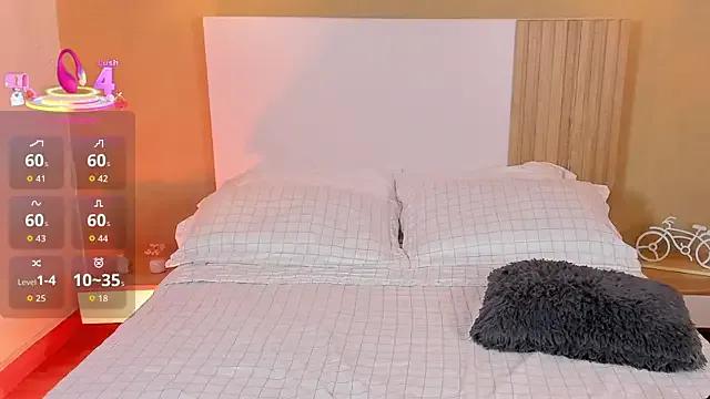 Camila_Bustamante on StripChat