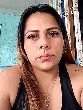 camila_rogue on StripChat