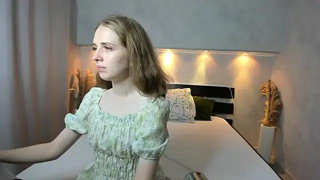 Camilla_Kelly on StripChat