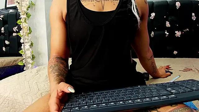 canela_oss on StripChat