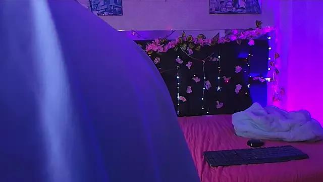 canela_oss on StripChat