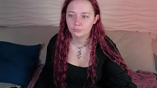 carolina_elf on StripChat