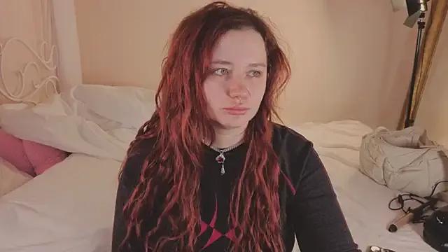 carolina_elf on StripChat