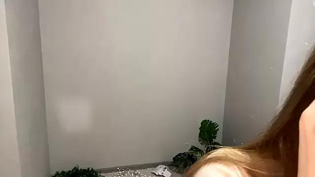 Private CarolinePepper on StripChat