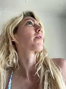 CelestialRuby on StripChat