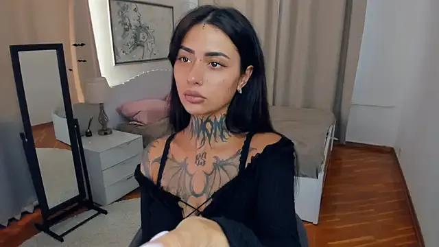 CharimgSabrina on StripChat