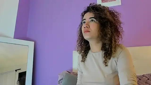 Charlotte11-11 on StripChat