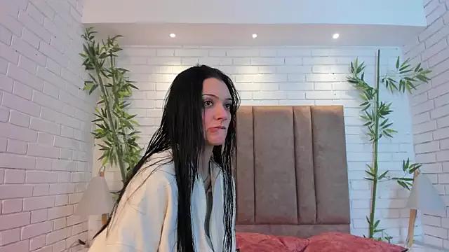 Freechat charlottewhitte on StripChat