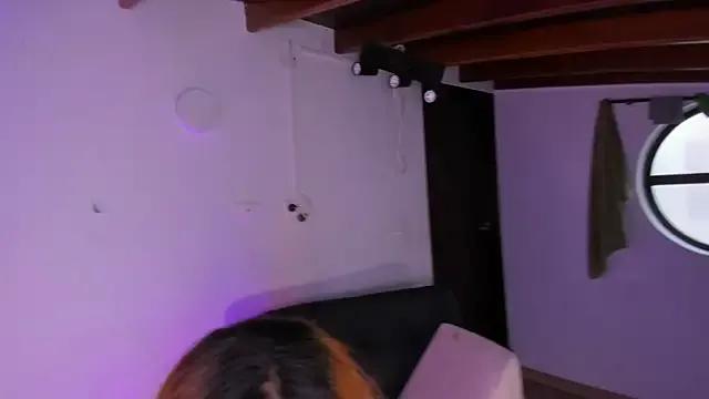 StripChat chloe_blue is Freechat chloe_blue — butt plug + twerk