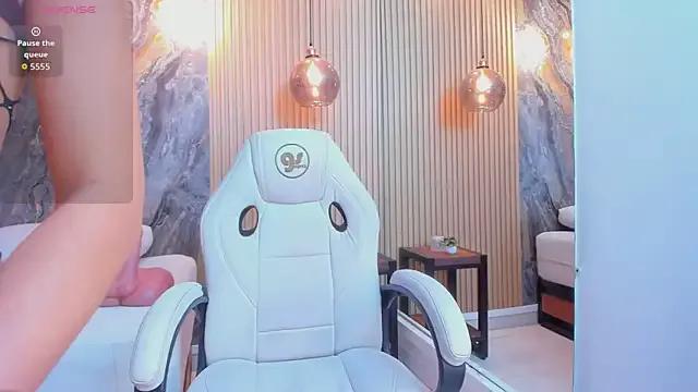 chloe_murray on StripChat