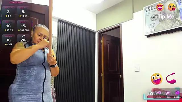 cloee-rabbyt on StripChat