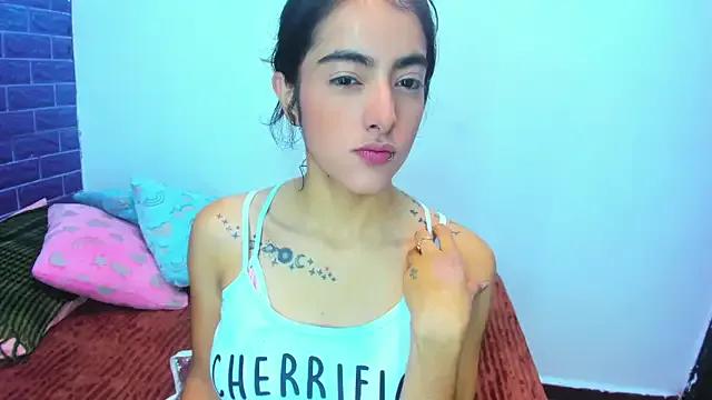 Cora_222 on StripChat