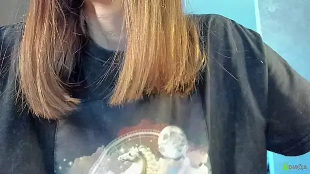 Courtney_Luv on StripChat