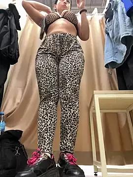 Freechat CrazzyChicks on StripChat