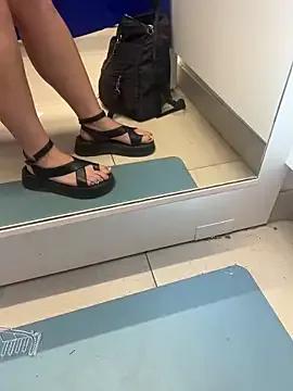 Freechat CrazzyChicks on StripChat