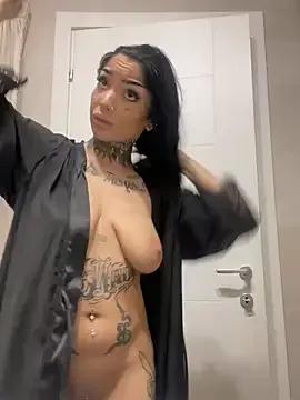 CreamyInkky_ on StripChat