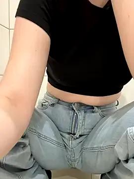 Freechat Cumonmme on StripChat