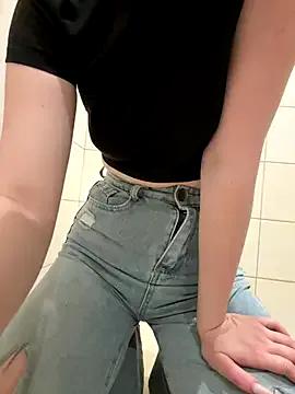 Freechat Cumonmme on StripChat