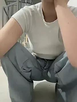 Cumonmme — Show boobs 