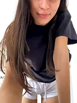 cuteluci_ on StripChat