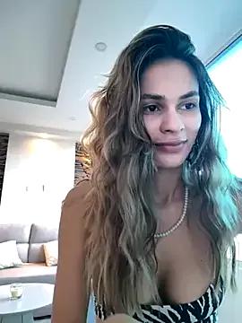 cuteluci_ on StripChat