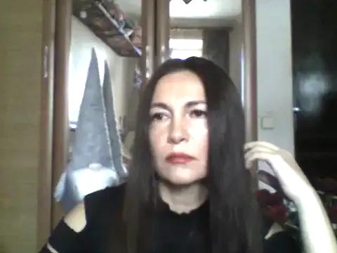 Cyreluna on StripChat