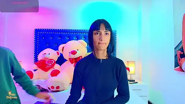 Damian_and_roxanne on StripChat