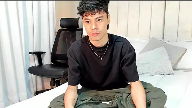 Dammon_Stallion on StripChat