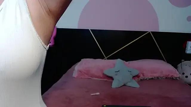 DanniAbbey on StripChat