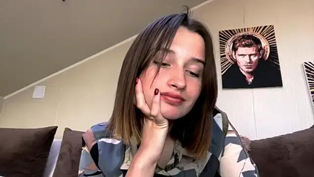 DarlineBrustera on StripChat