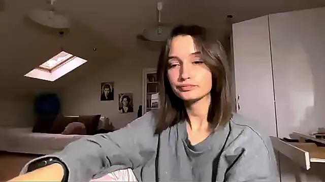 DarlineBrustera on StripChat