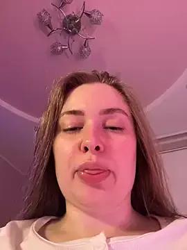 DeniMilkyyyyy on StripChat