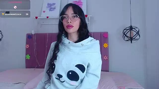 dholcee on StripChat