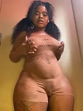 DiamondGoddes on StripChat