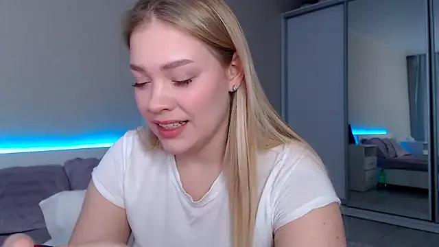 DIANAxxxDIAMOND on StripChat