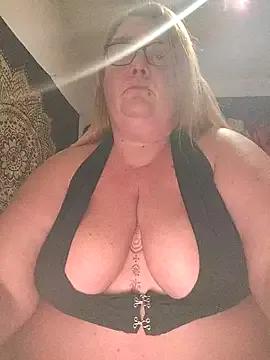 diosacurvy1984 — Desnuda