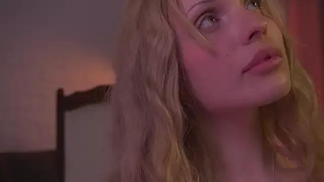 divinelights on StripChat