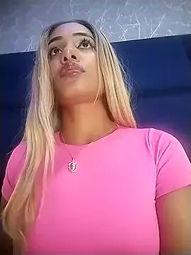 DollyBrowncc on StripChat