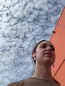 DollyTall on StripChat