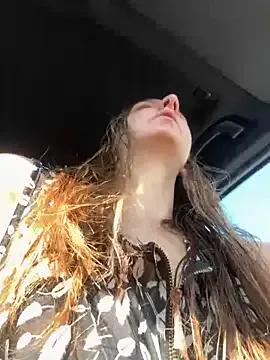 DoriDeluxe66 on StripChat